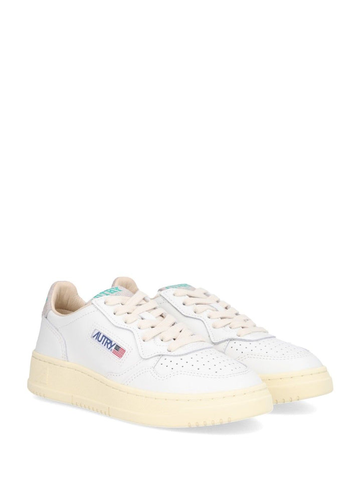 Autry  Medalist Low Sneakers - White | 7f826a7c8fe95c00dcfdfb94f5f5283c7a0a52cb