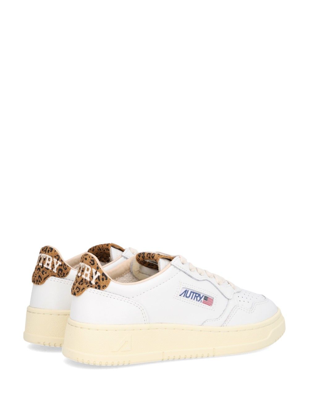 Autry  Medalist Low Sneakers - White | 56ef97ebe6d686d2b2d59a893c7ac0b2e0b381b4
