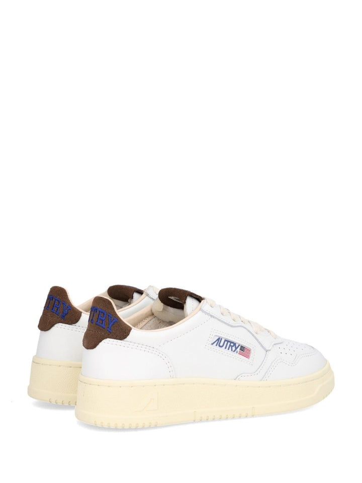 Autry  Medalist Low Sneakers - White | ce44ed5866de3721ff0e262e5c7c029709c543fc