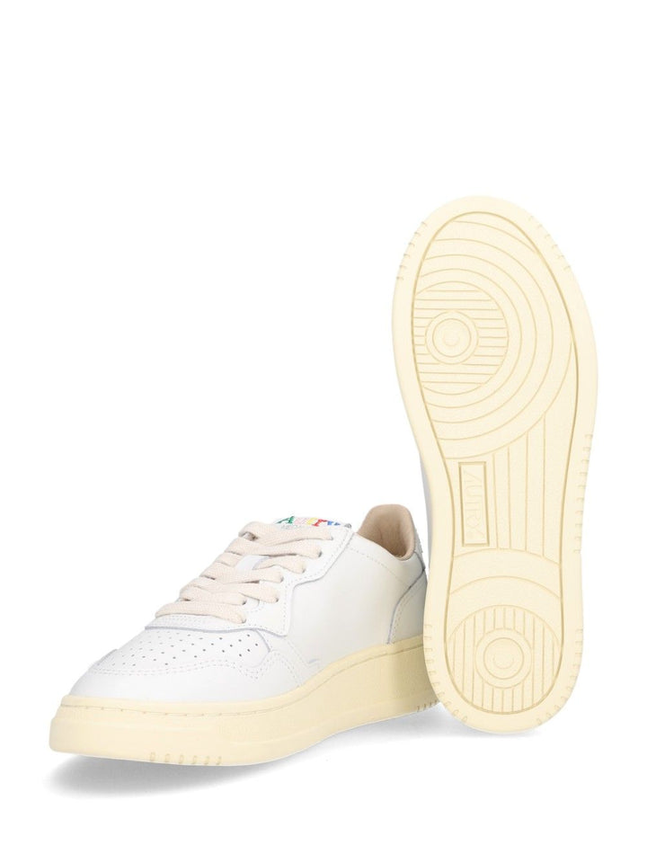 Autry  Medalist Low Sneakers - White | 94a8e0abfe81491d55546173f98c6c79c8d2060c