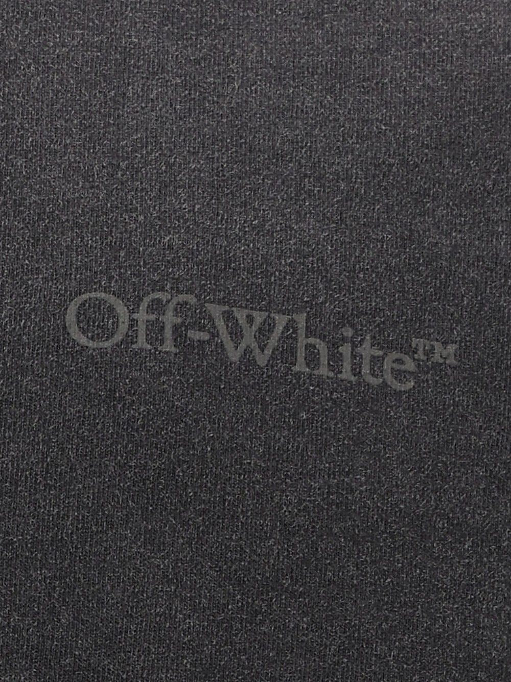 Off-White Rugs Arrow Skate S/S Tee T-Shirt - Black | 42a17da5309dd942bdee059e3924535f7cb5f31b