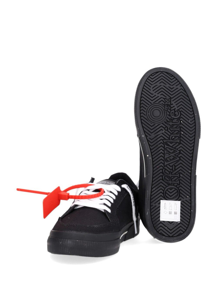 Off-White Vulcanized Low Sneakers - Black | 9d5df0d1c21c612246c4b5a151271530204dcd10