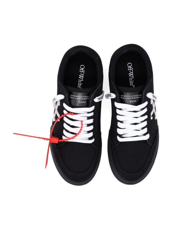 Off-White Vulcanized Low Sneakers - Black | 68b4acb9e005e5f3d9b5a93cc42853d80f00d3fe