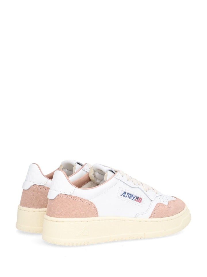Autry  Medalist Low Sneakers - White | 9f72c17de4d93d3759000ca675b5407145d2a0a0