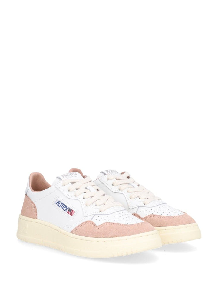 Autry  Medalist Low Sneakers - White | 74f0313a134f6e146f7a4f9a38cb64ae2214ba59