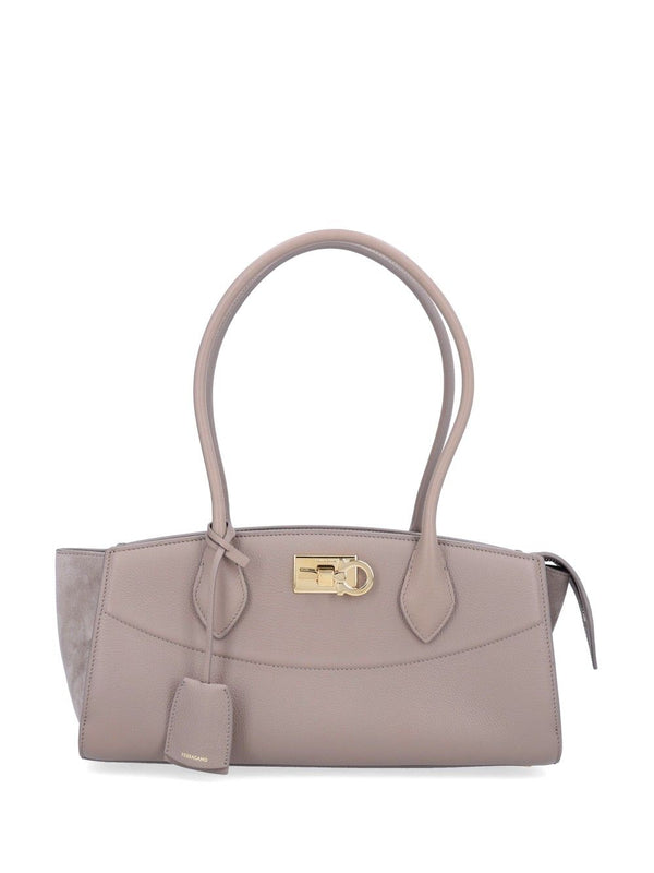 The New Studio Soft Ew Shoulder Bags Beige