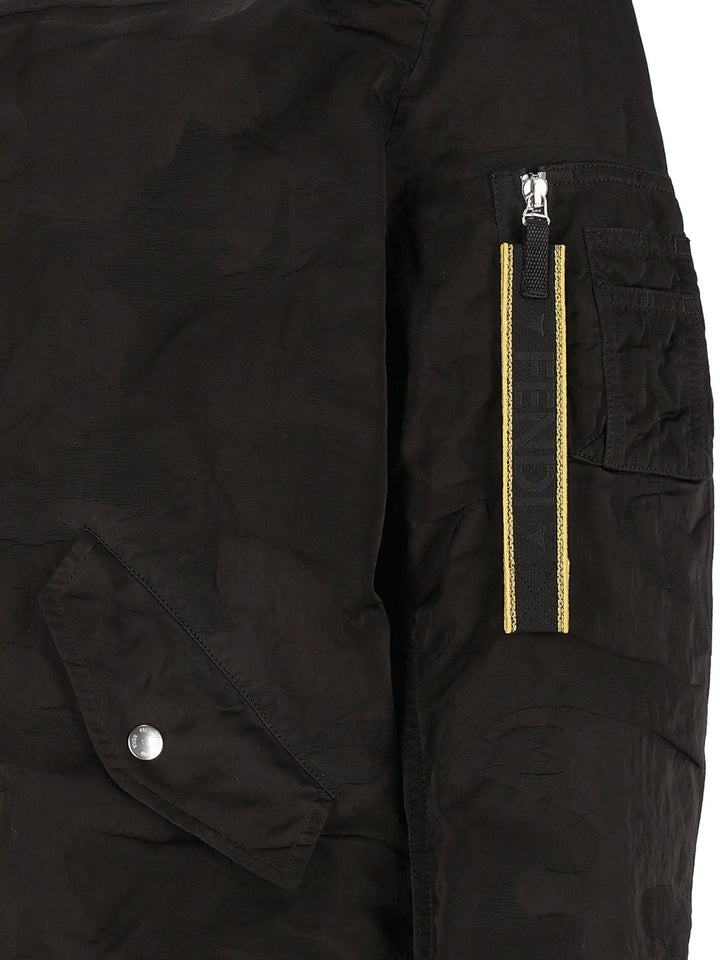 Fendi Nylon Bomber Jackets - Black | 580d52370ff6ac993461bce804fed919a7065d70