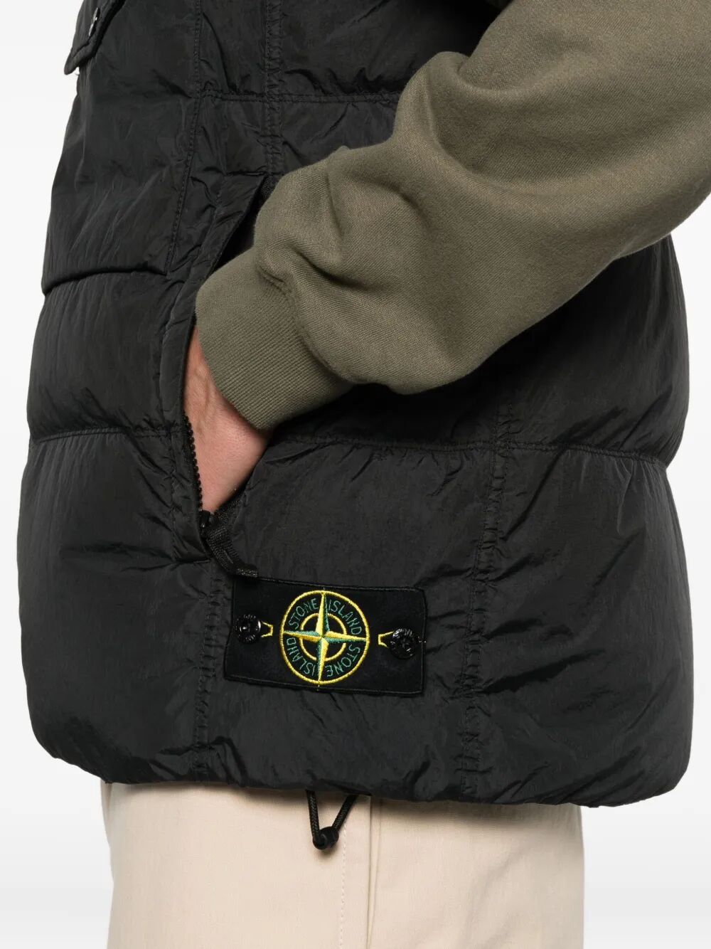 Stone Island Down jackets - Black | 3efbd4d96ee8283caf1134aec2c6d01a9591b4dd