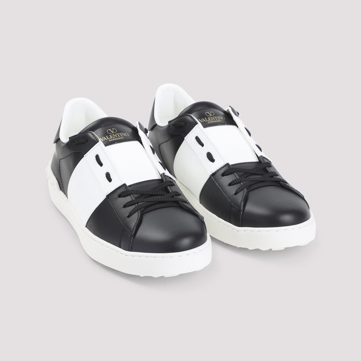 Valentino Garavani Sneakers - Black | a50955d5beb288fd8faececcf0b2f00c5407147e