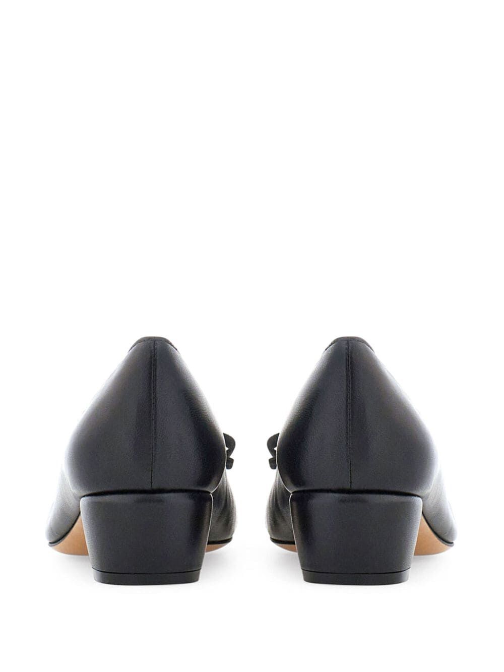 Ferragamo Pumps - Black | 0caf2e4760d981222395f13eb8ebdf1653c73d63