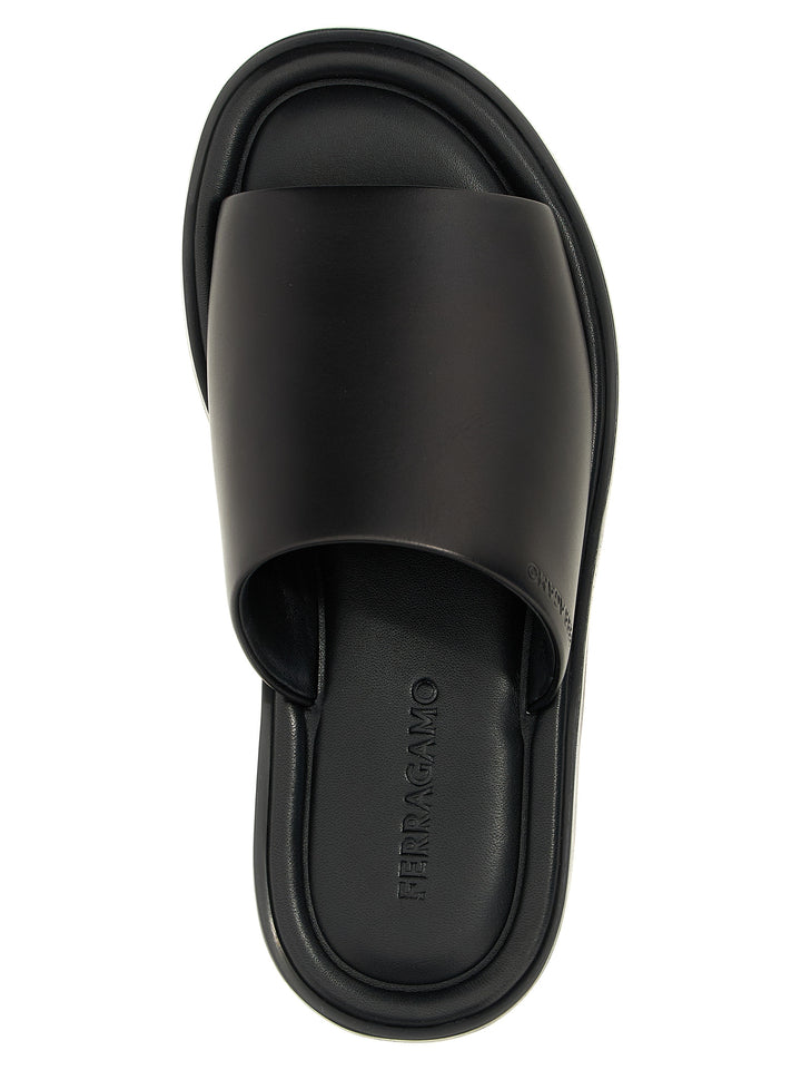 Ferragamo Giunone Sandals - Black | 7ae6d6abafcc67d3bac0528ee795ccb44441a93d