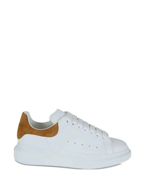 Oversized Sneakers In White/Tan