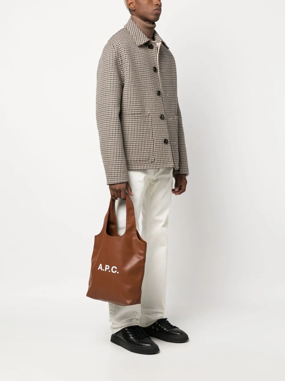 A.P.C. Totes - Brown | 755d8a423e6c85cb005e8ae5e444dde8d9a8d2f9
