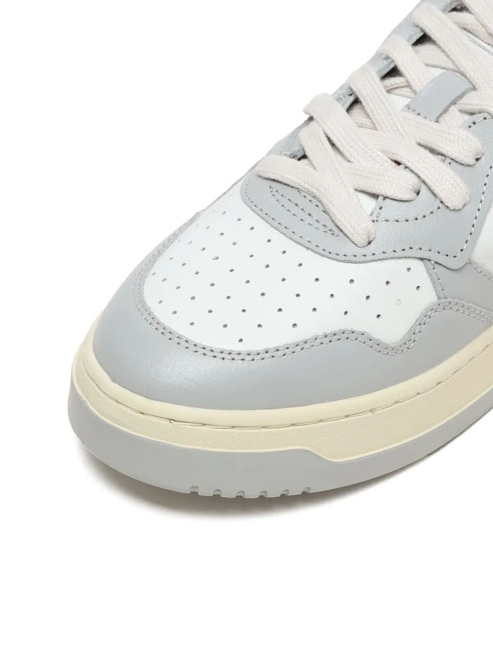 Autry Sneakers - White | 953f0498f2ac3f93a098a64f0969342acbba1cb5