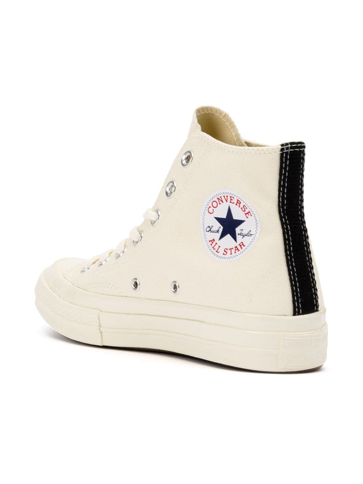 Play converse chuck taylor