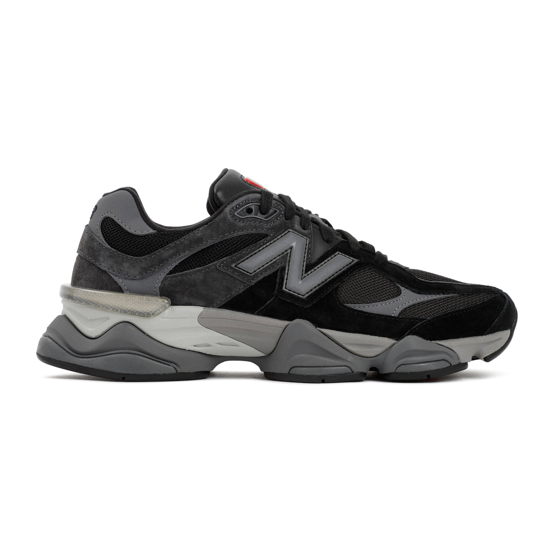 New Balance Sneakers - Black | 46d50331e8d60ece446a5942f3833184543ad537