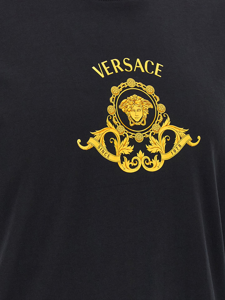Versace Hall Of Heroes Crest T-shirt - Black | 18e58d3dcf869be30af2b19e59746793909f7358