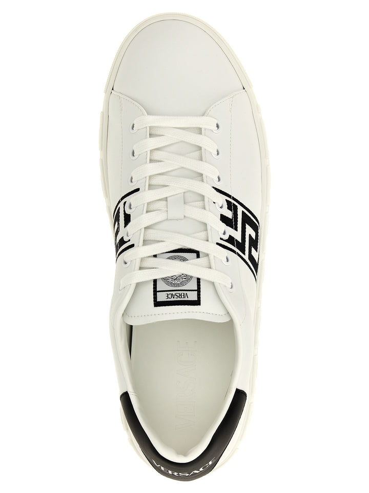 Versace Greca Sneakers - White/Black | 960b4ab276f5bbec0e0a77ec4d38b121355f1ac1