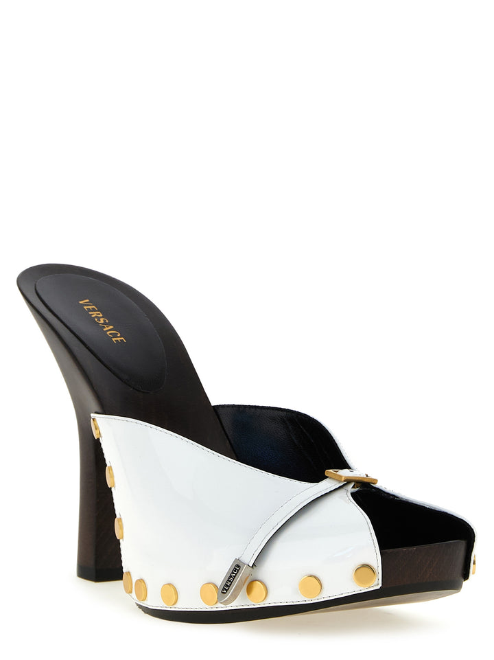 Versace Sassi Pumps - White/Black | 83c7d3c171a7fe5601cdf2e215378c20b5bc8154
