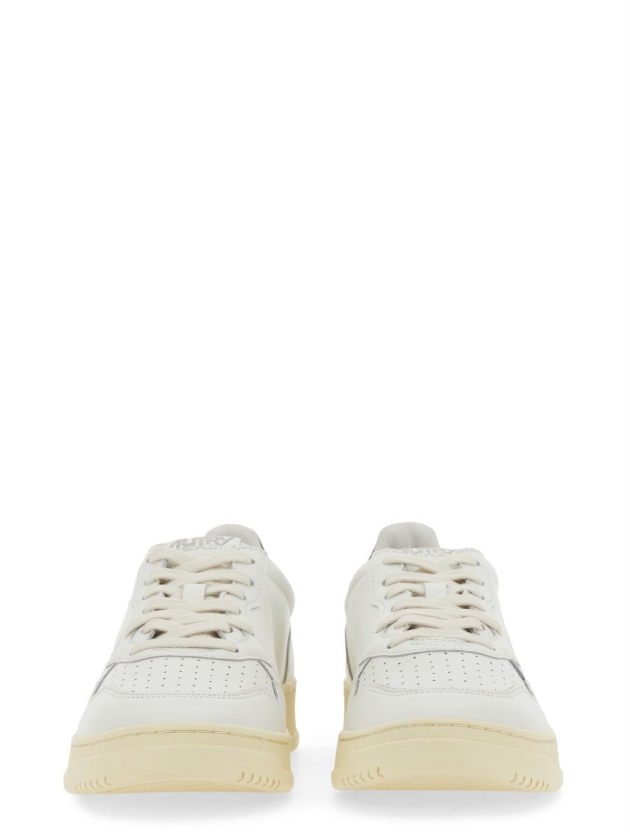 Autry Sneakers - White | Wanan Luxury