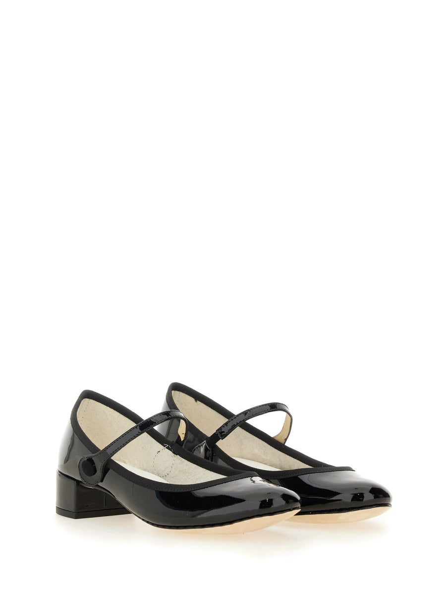 Repetto Flat Shoes - Black | Wanan Luxury