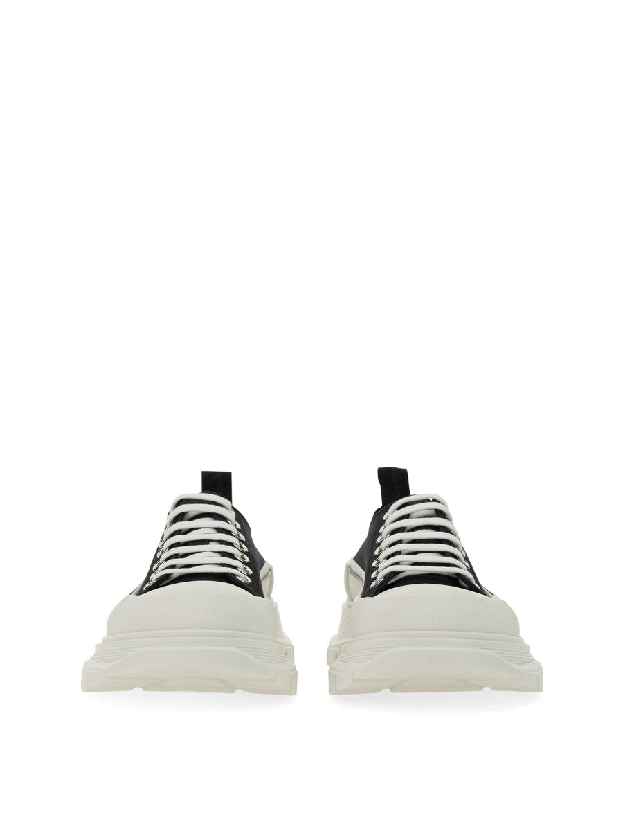 Alexander McQueen Sneakers - Black | Wanan Luxury