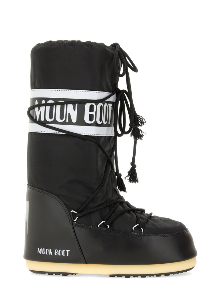 Moon Boot Boots - Black | Wanan Luxury