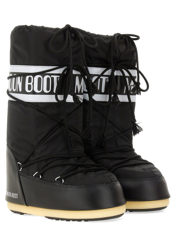 Moon Boot Boots - Black | Wanan Luxury