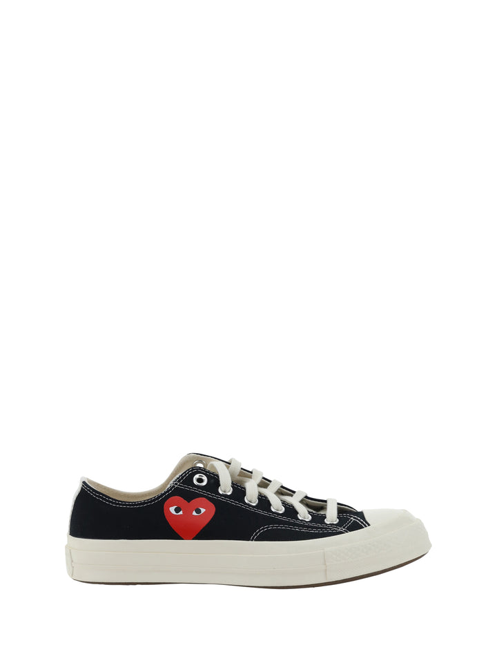 CONVERSE SMALL RED HEART LOW TOP