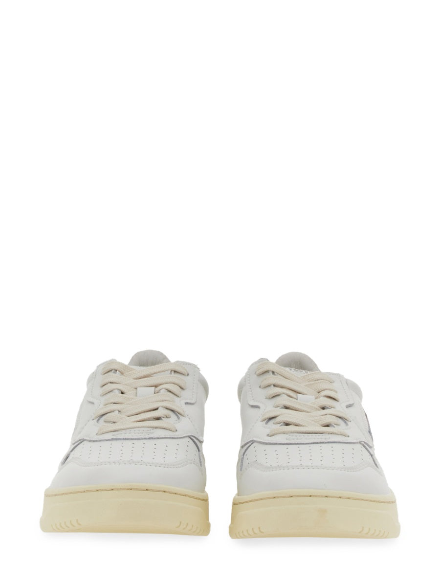 Autry Sneakers - White | Wanan Luxury