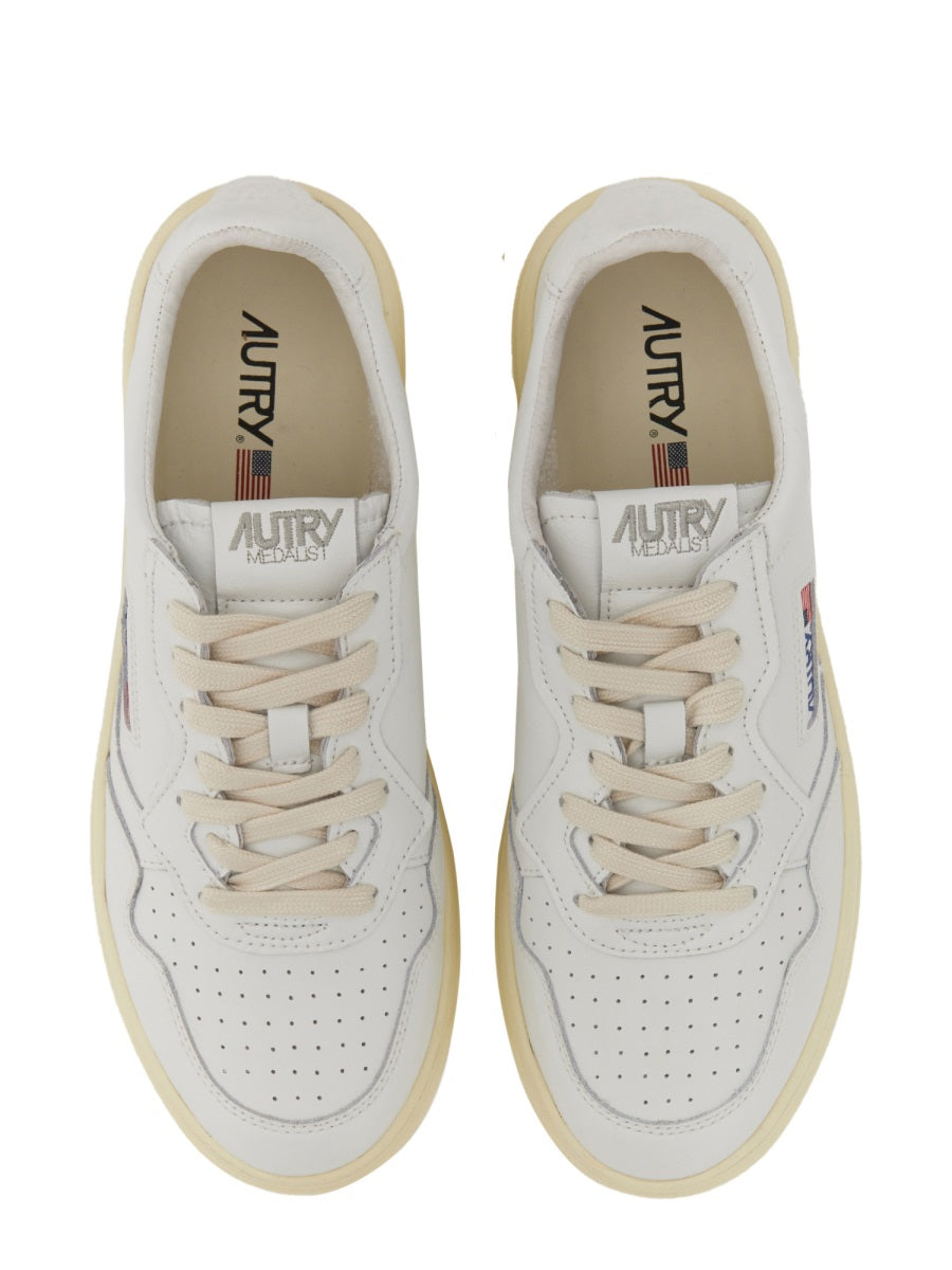 Autry Sneakers - White | Wanan Luxury