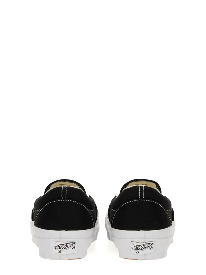 Vans Sneakers - Black | Wanan Luxury