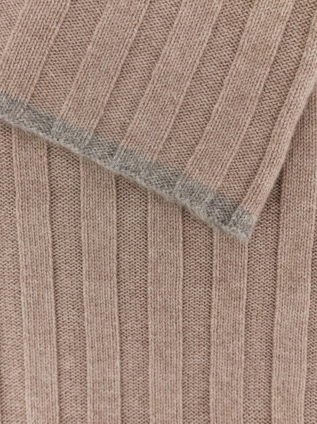 Brunello Cucinelli Scarfs - CORTECCIA GRIGIO CHIARO | a21dcdf2de1ec9fc79fd5aceef7e4bc41cf1d877