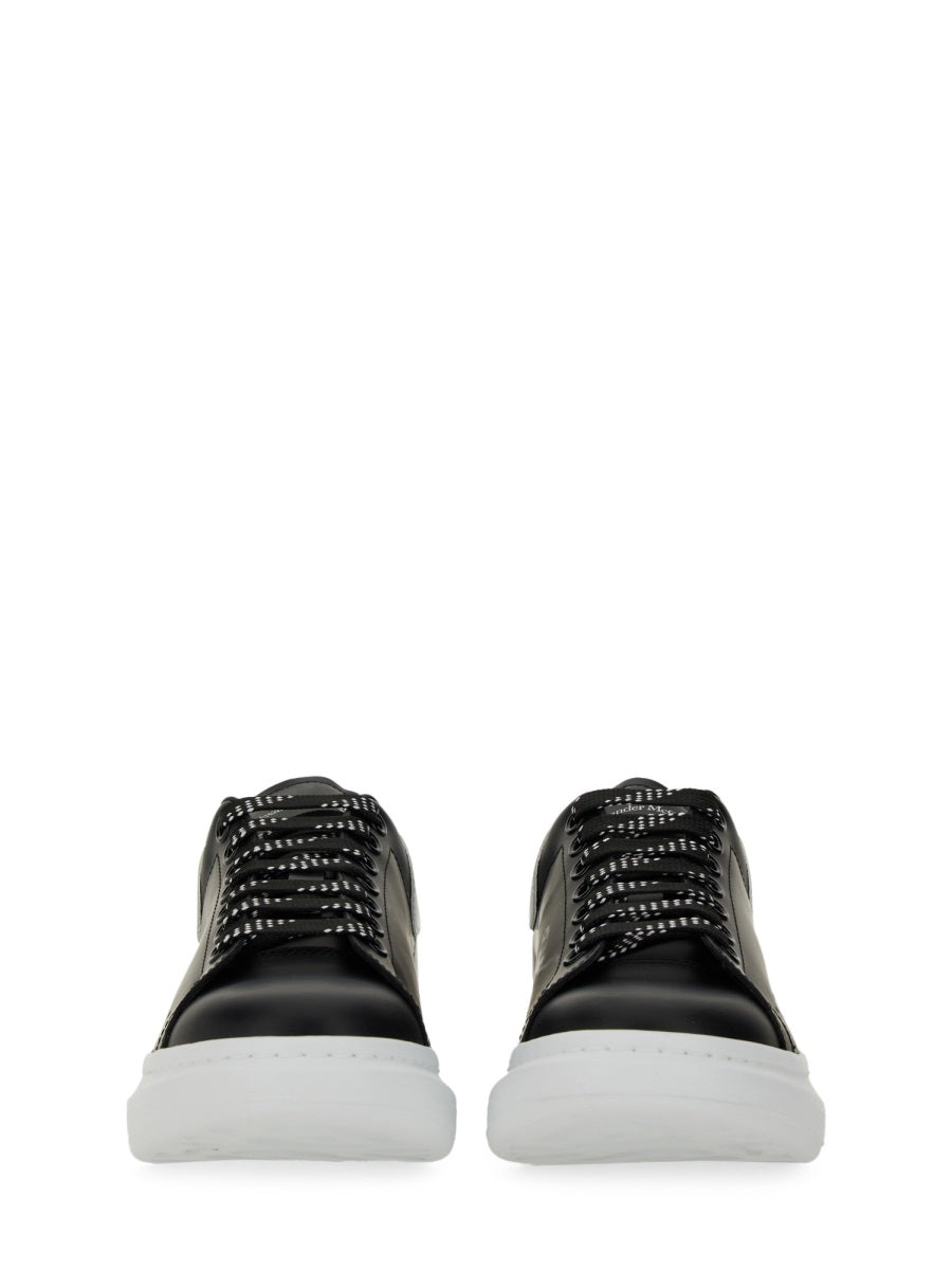 Alexander McQueen Sneakers - Black | Wanan Luxury