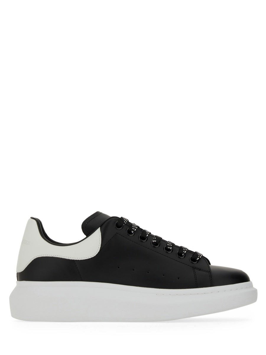 Alexander McQueen Sneakers - Black | Wanan Luxury