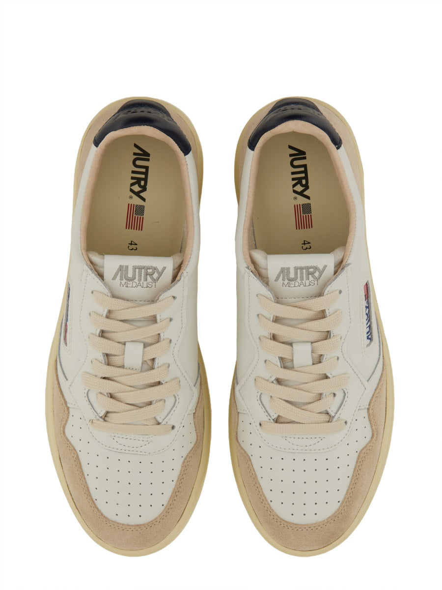 Autry Sneakers - White | Wanan Luxury