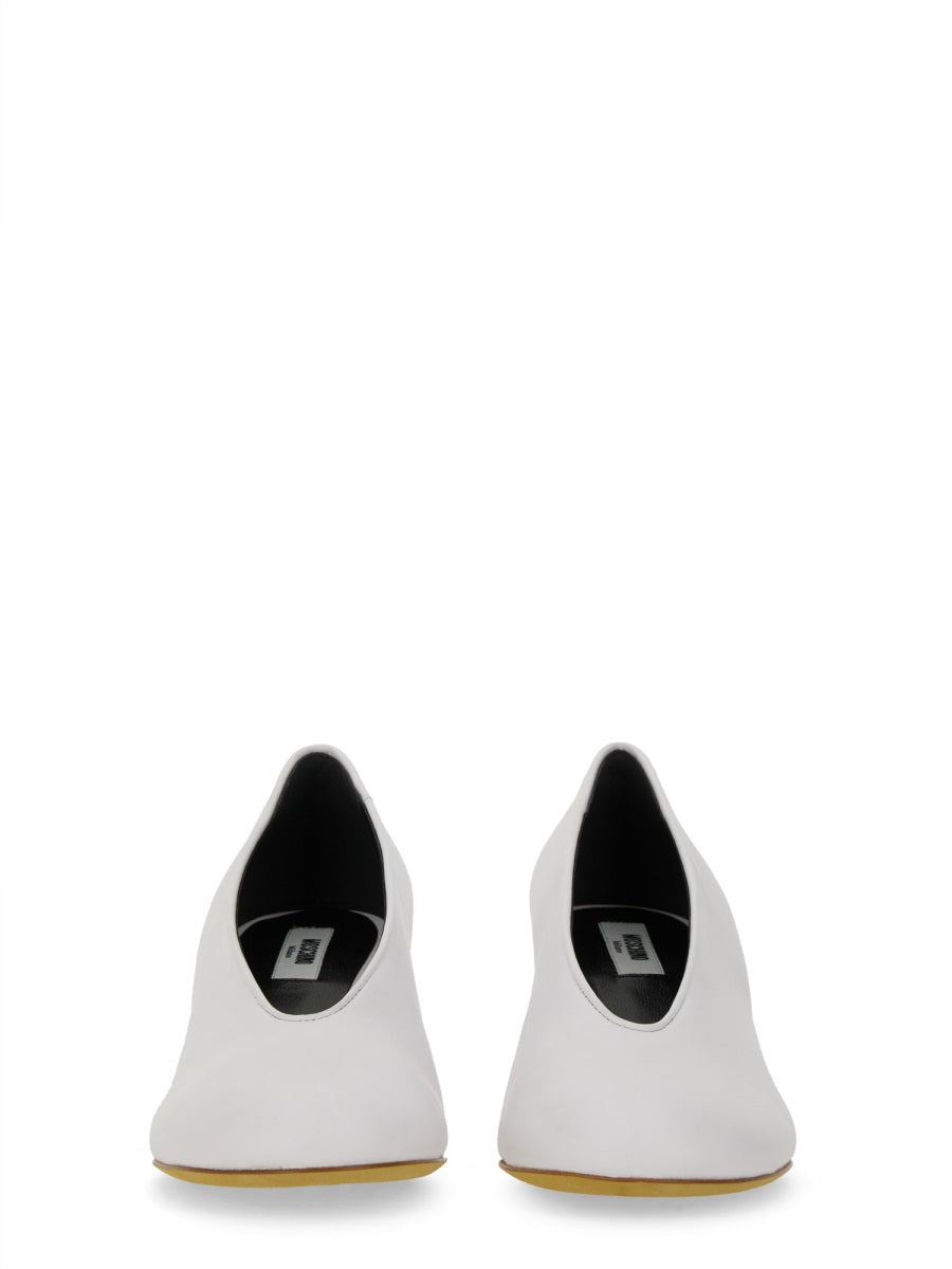 Moschino pumps - White | Wanan Luxury
