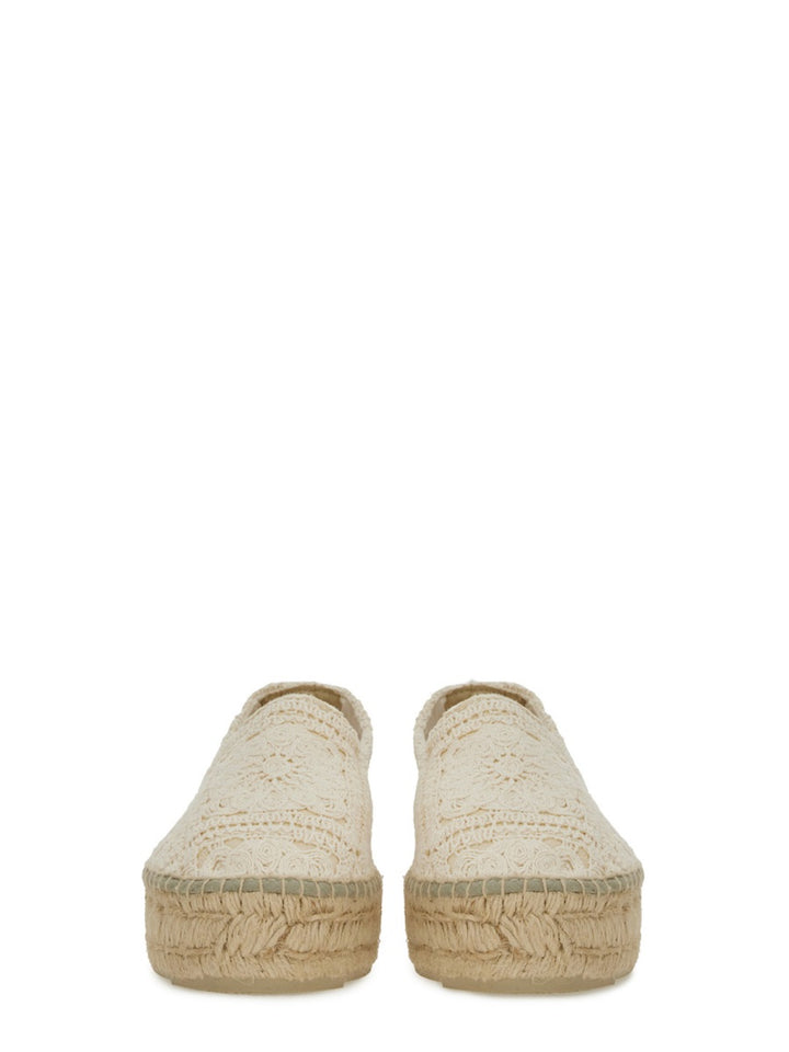 Manebí Flat Shoes - Beige | Wanan Luxury