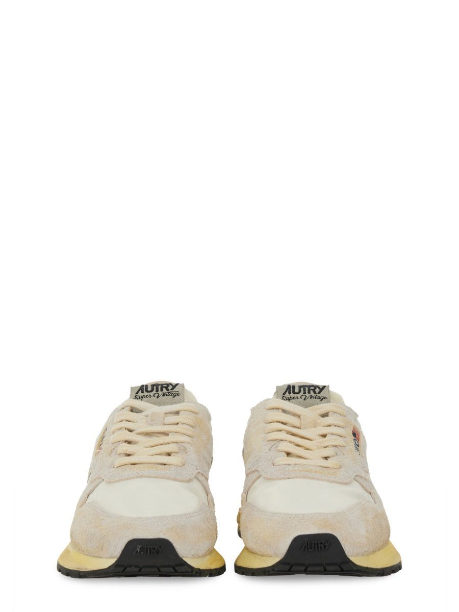 Autry Sneakers - White | Wanan Luxury