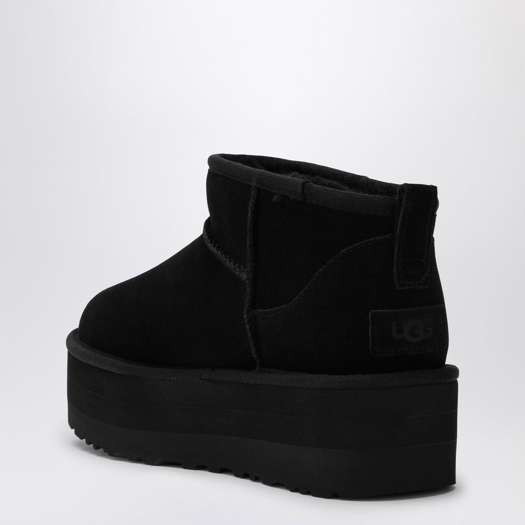 Ugg Shoes - Black | d2f2e8dfd5f5ad0f6163ff183ad501c24cfcc78f