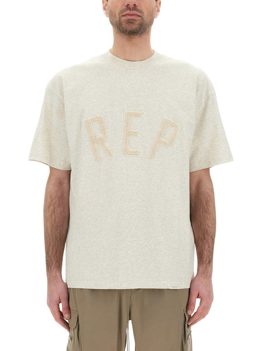 T-Shirt With "Rep" Application