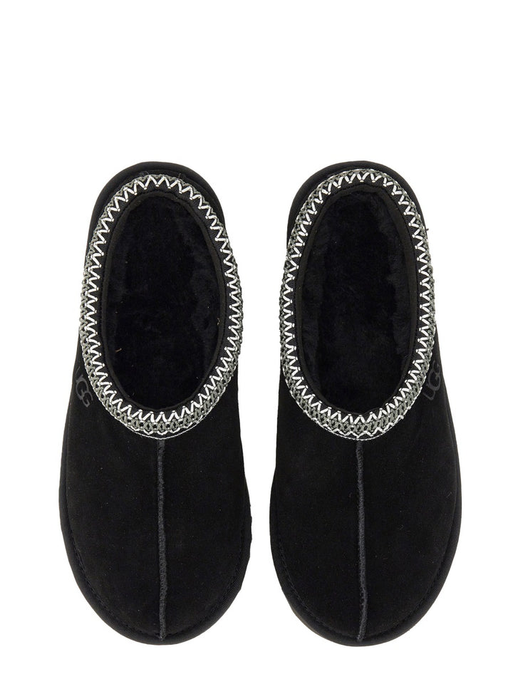 UGG Flat Shoes - Black | Wanan Luxury