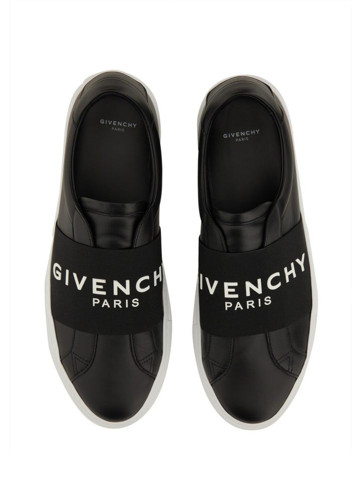 Givenchy Sneakers - Black | Wanan Luxury