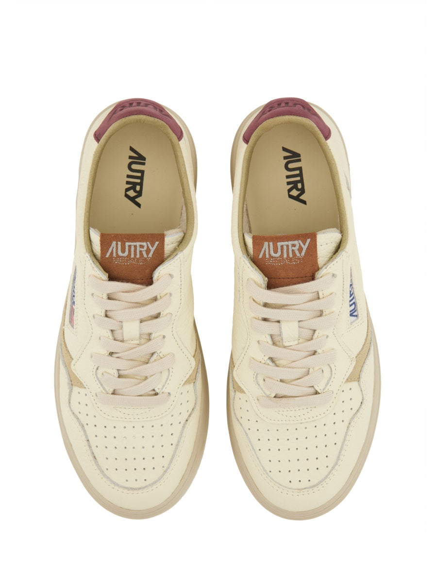 Autry Sneakers - White | Wanan Luxury