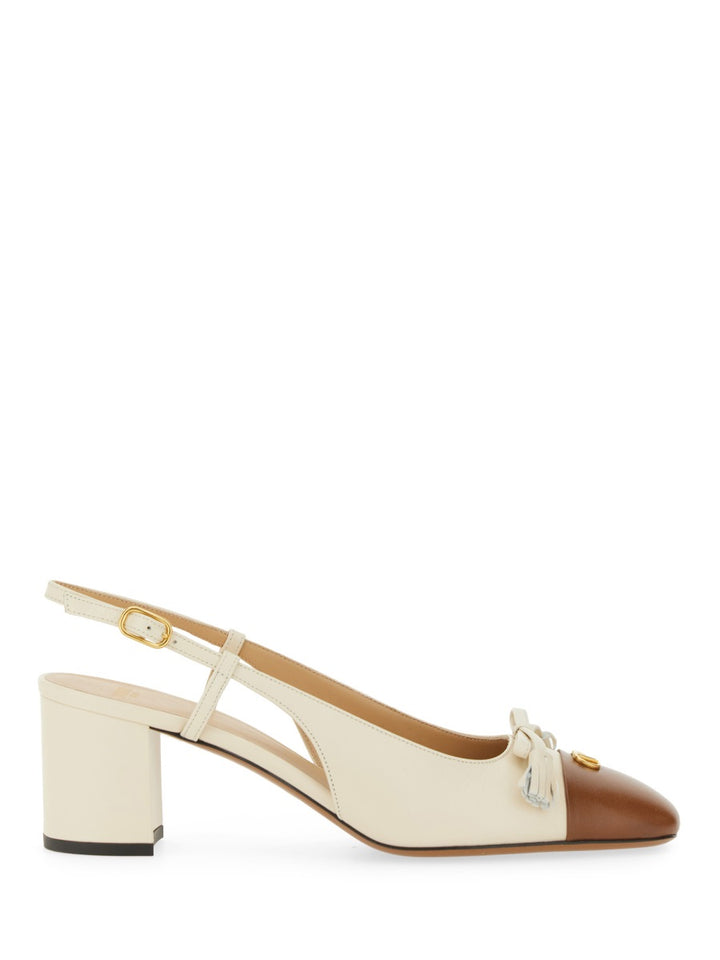 Valentino Garavani pumps - White | Wanan Luxury