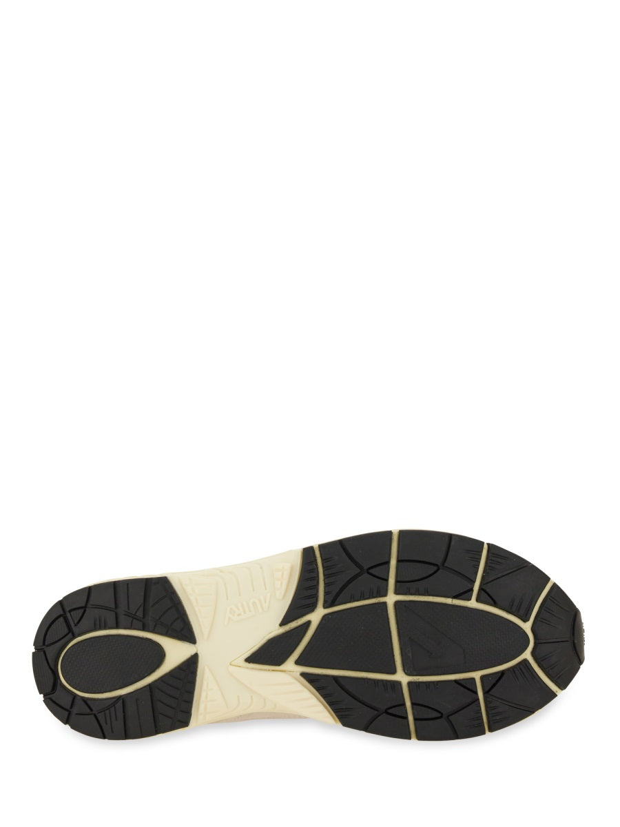 Autry Sneakers - White | Wanan Luxury