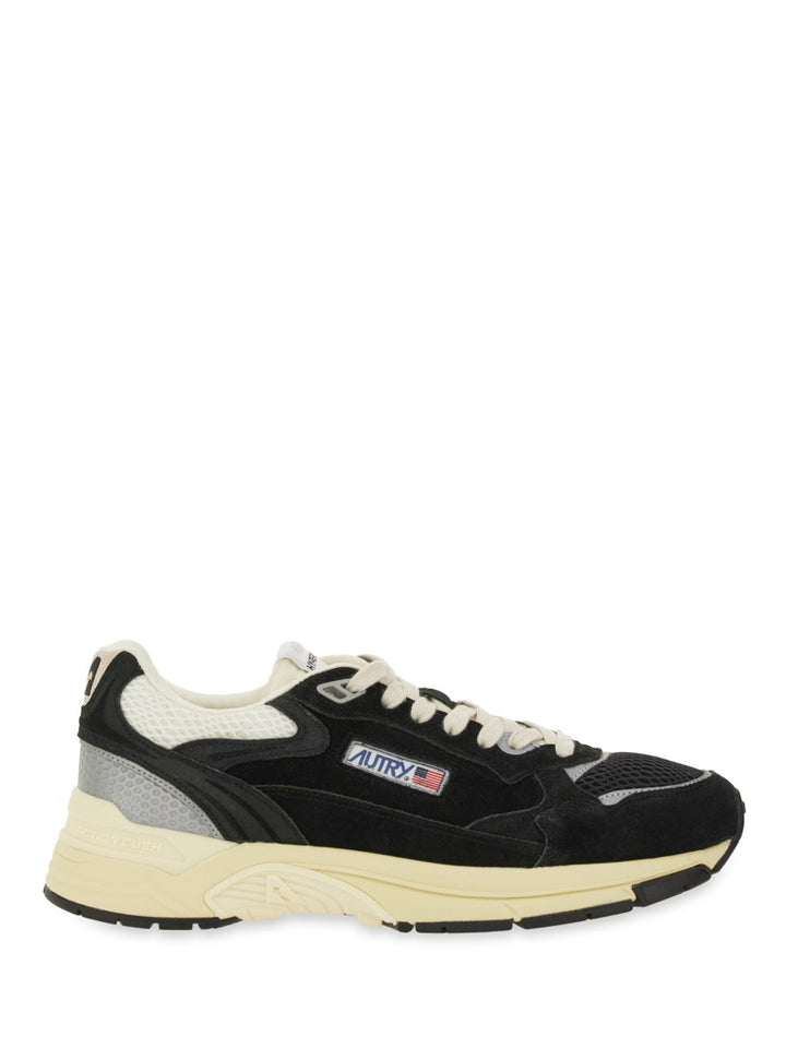 Autry Sneakers - Black | Wanan Luxury