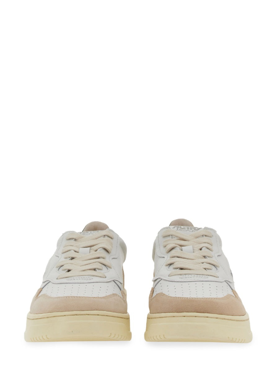Autry Sneakers - White | Wanan Luxury