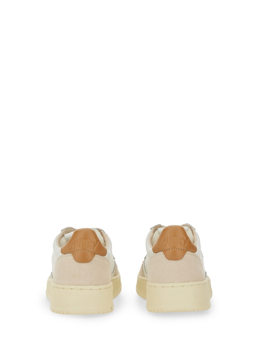 Autry Sneakers - White | Wanan Luxury