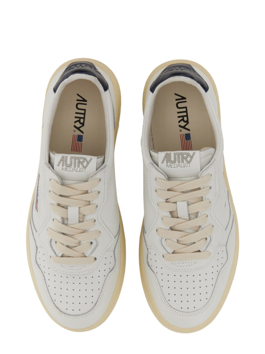 Autry Sneakers - White | Wanan Luxury